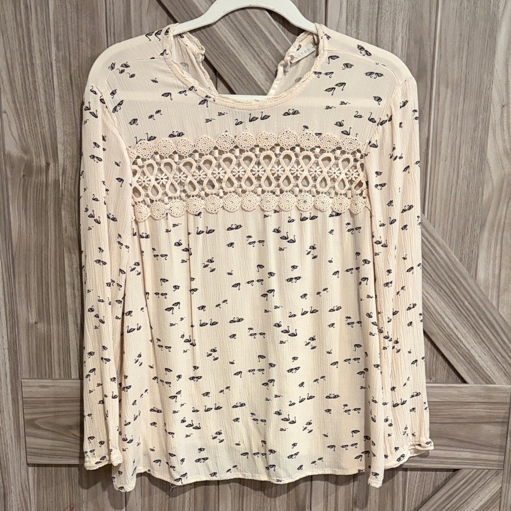 Hinge Beige Blouse with Lace Detail